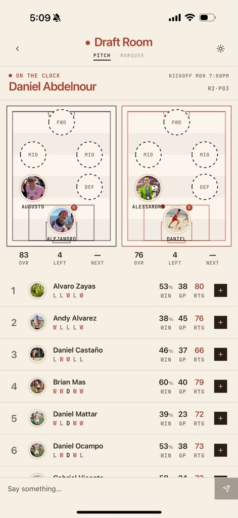 Por El Deporte draft room screen with player picks